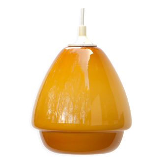 Suspension opaline jaune moutarde, années 70