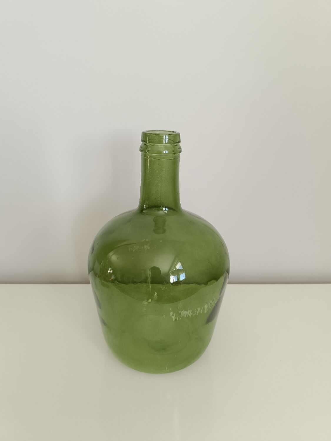 Dame Jeanne / vintage 4L green glass carboy