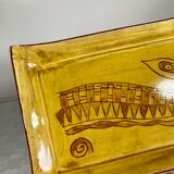Square dish in molded and varnished earth