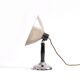 Lampe de table vintage avec bouclier de chrome, Tchécoslovaquie Circa années 1920