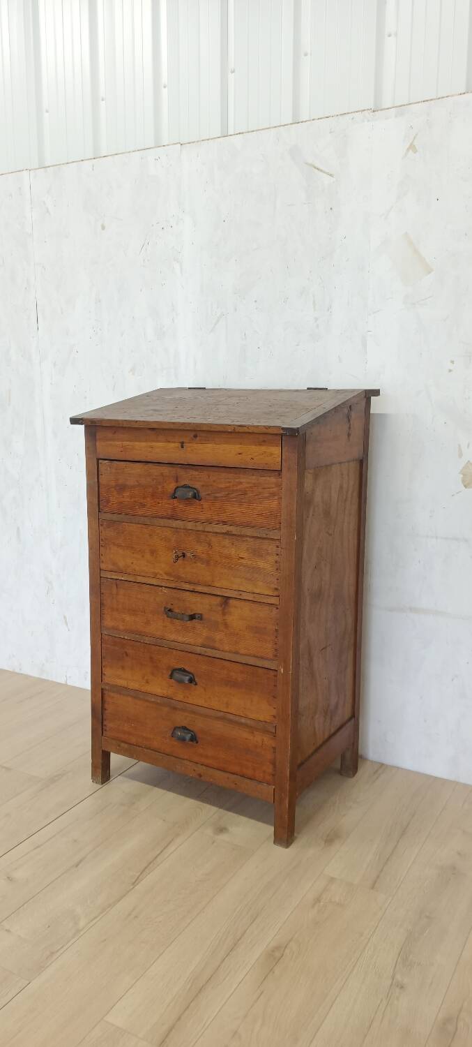 Printer's workshop furniture