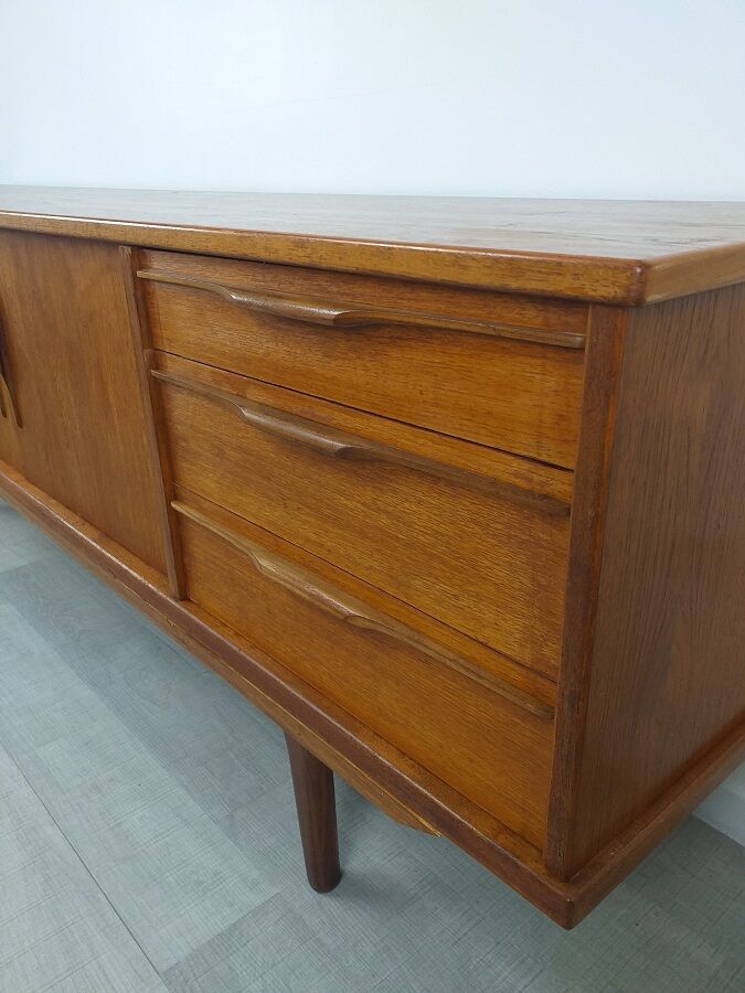 Scandinavian sideboard 60