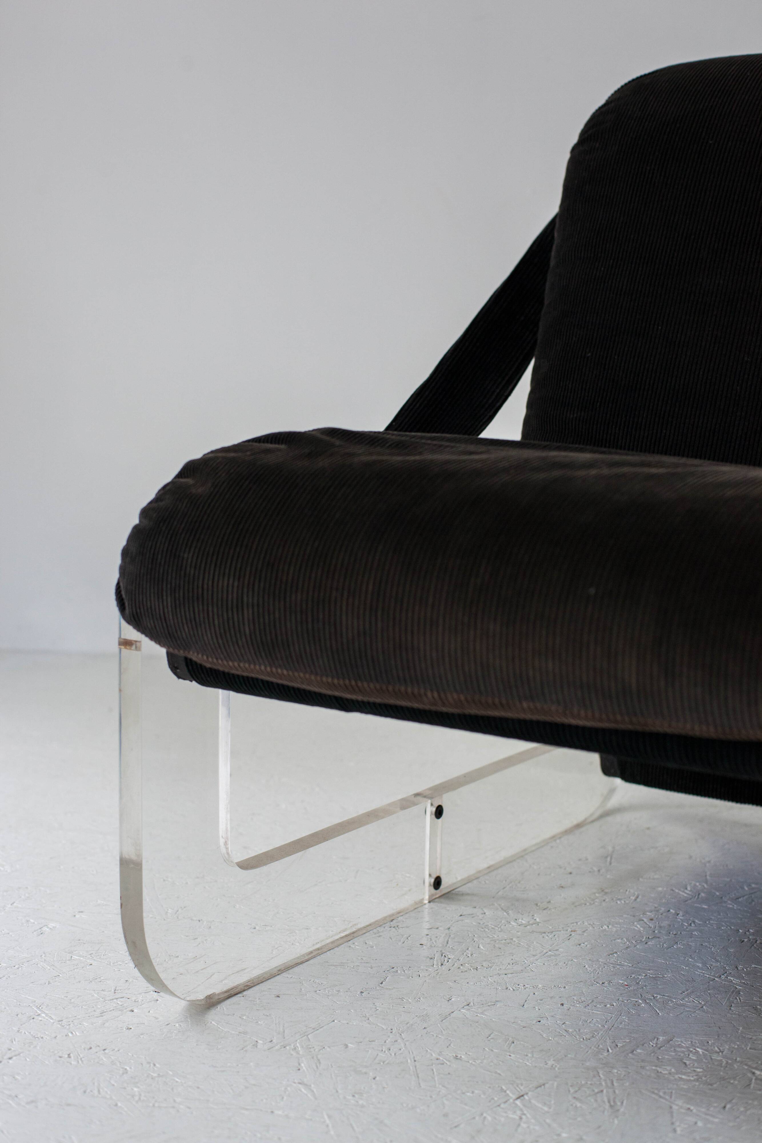 ‘IN' 2-seater by Roberto Lera for Art & Form Italy
