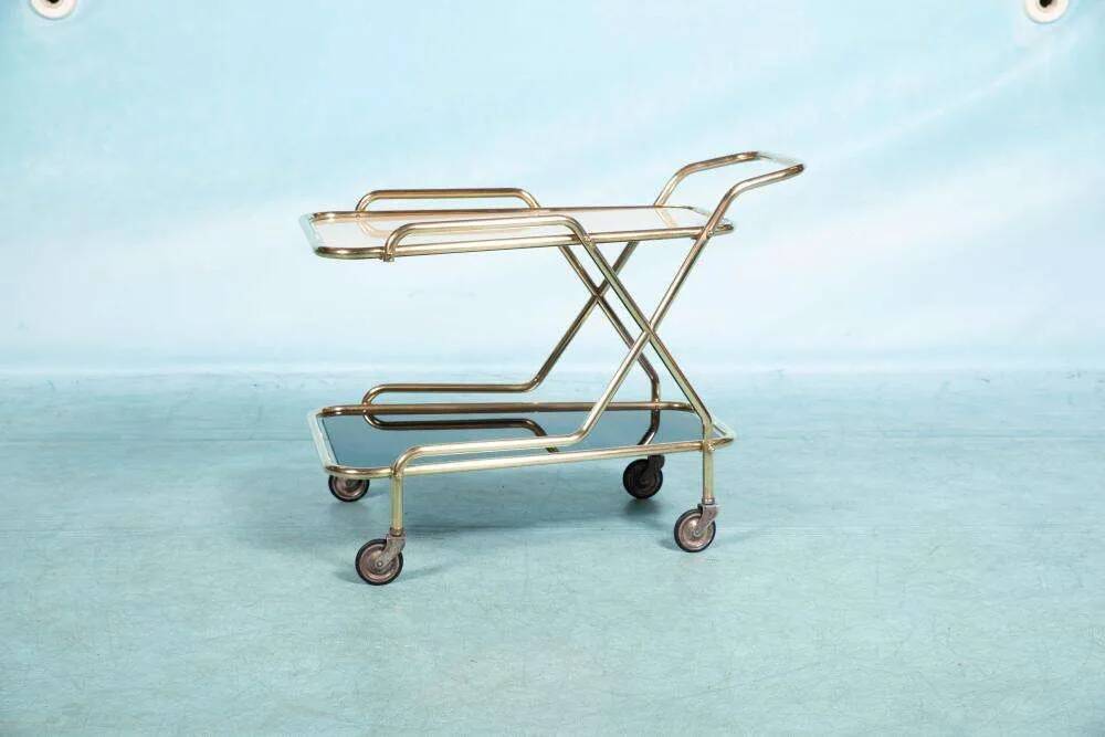 Vintage brass service trolley from the 1960s, Midcentury brass bar trolley.
