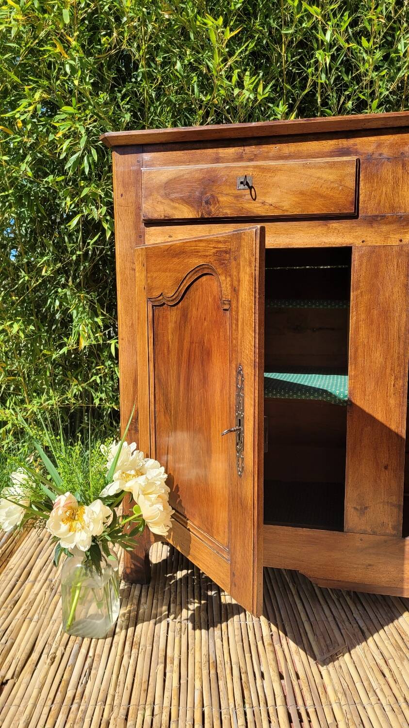 Large Louis XV country sideboard in walnut