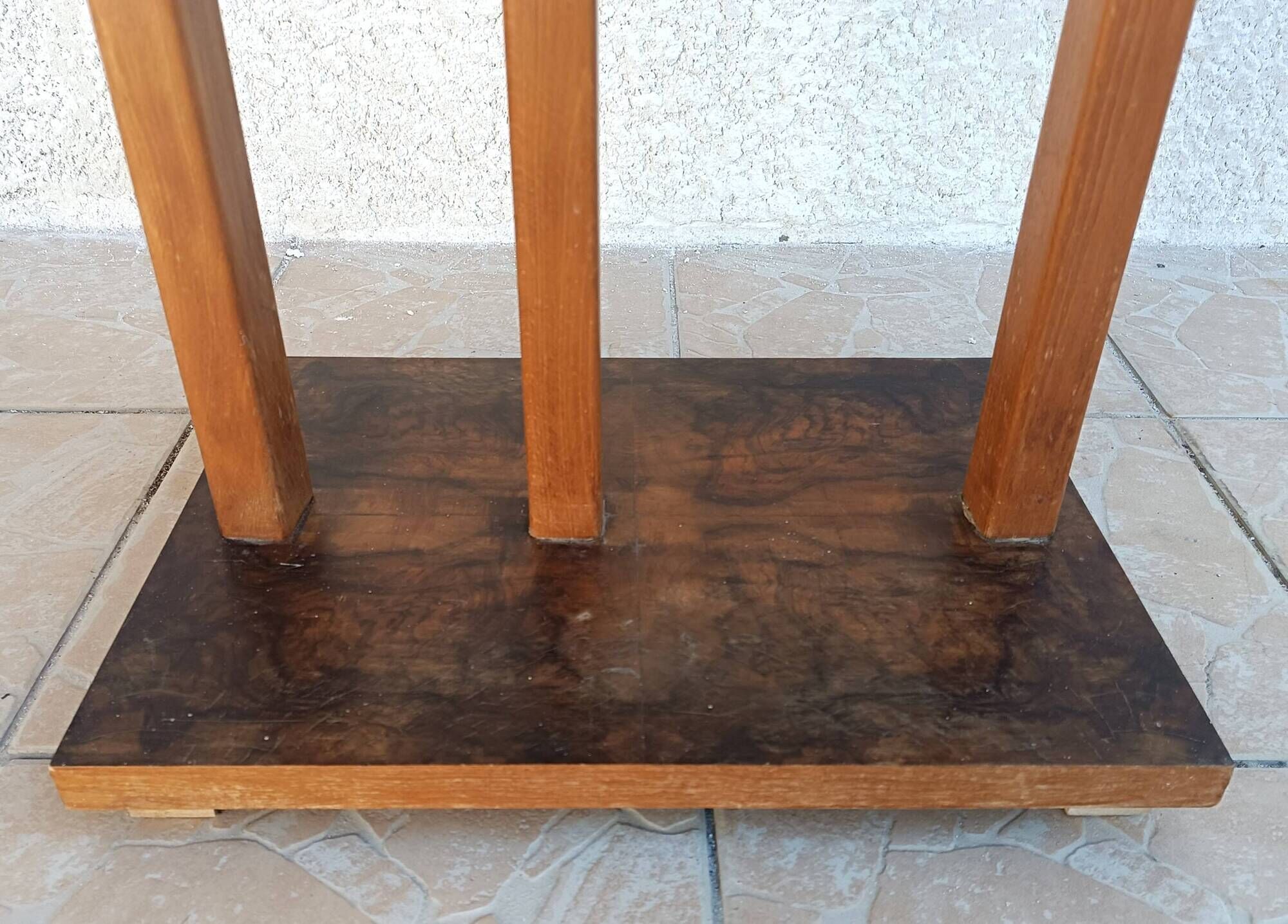 Vintage side table in walnut burl