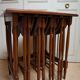 Table d'appoint vintage empilable ou imbriquable, 5 en 1 pour servir, café, vin.