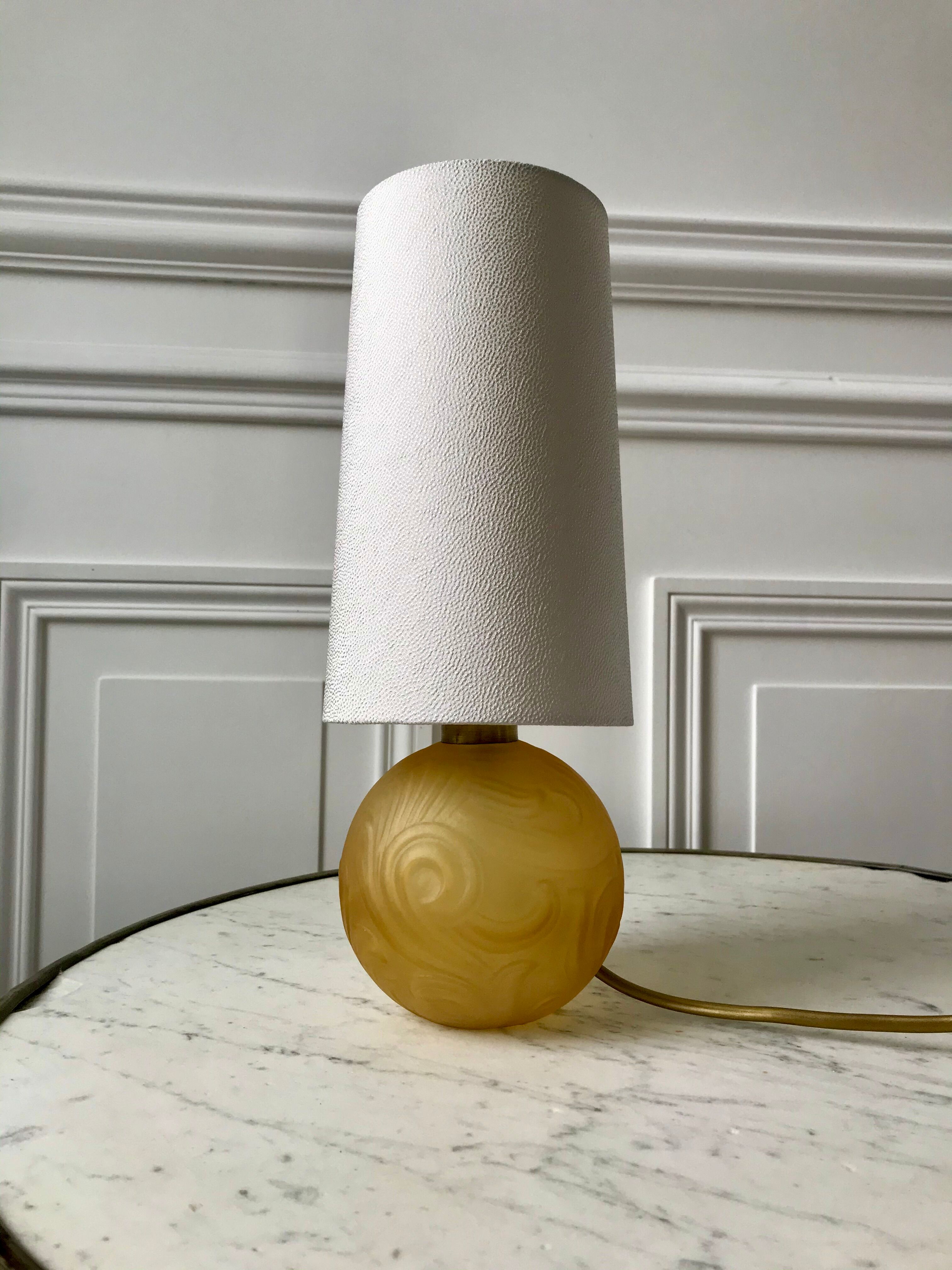 Art deco amber glass lamp and cylindrical lampshade 30s