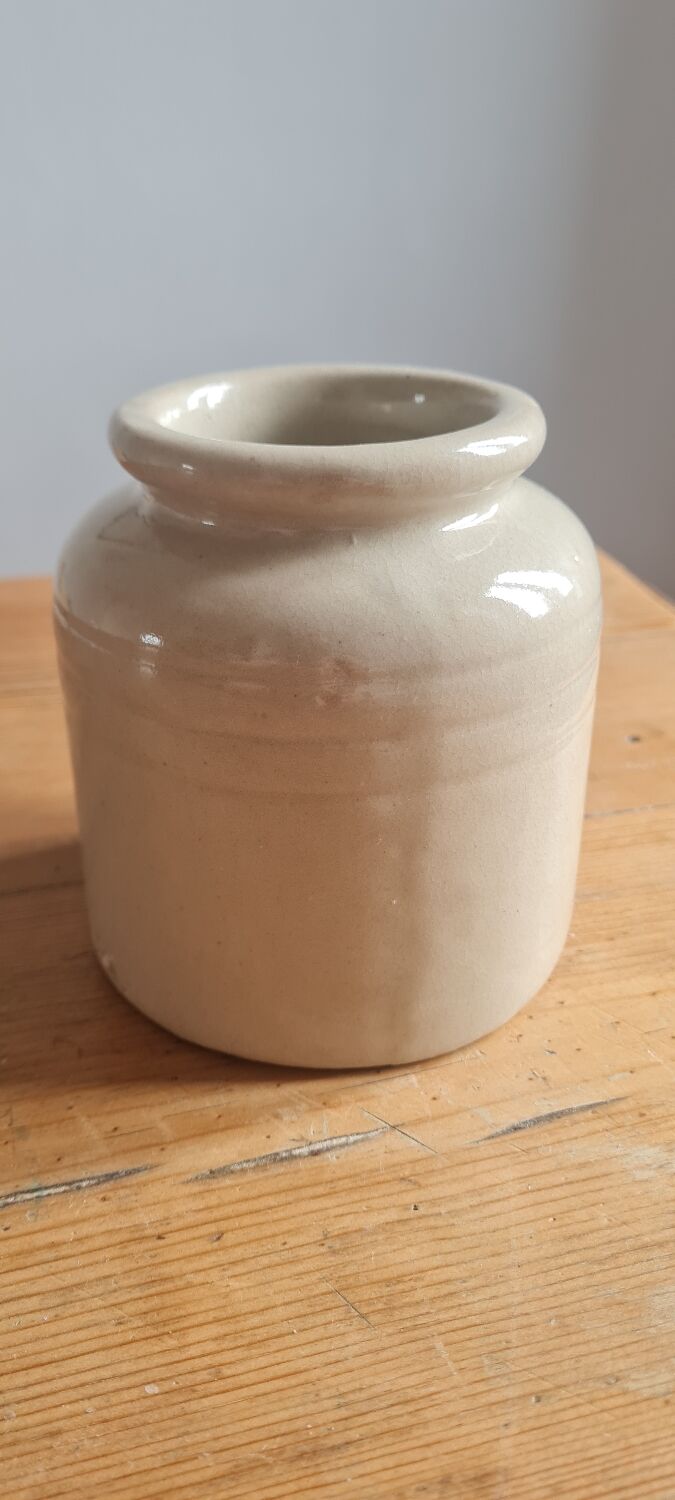 Stoneware mustard pot