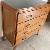 Vintage wooden chest of drawers