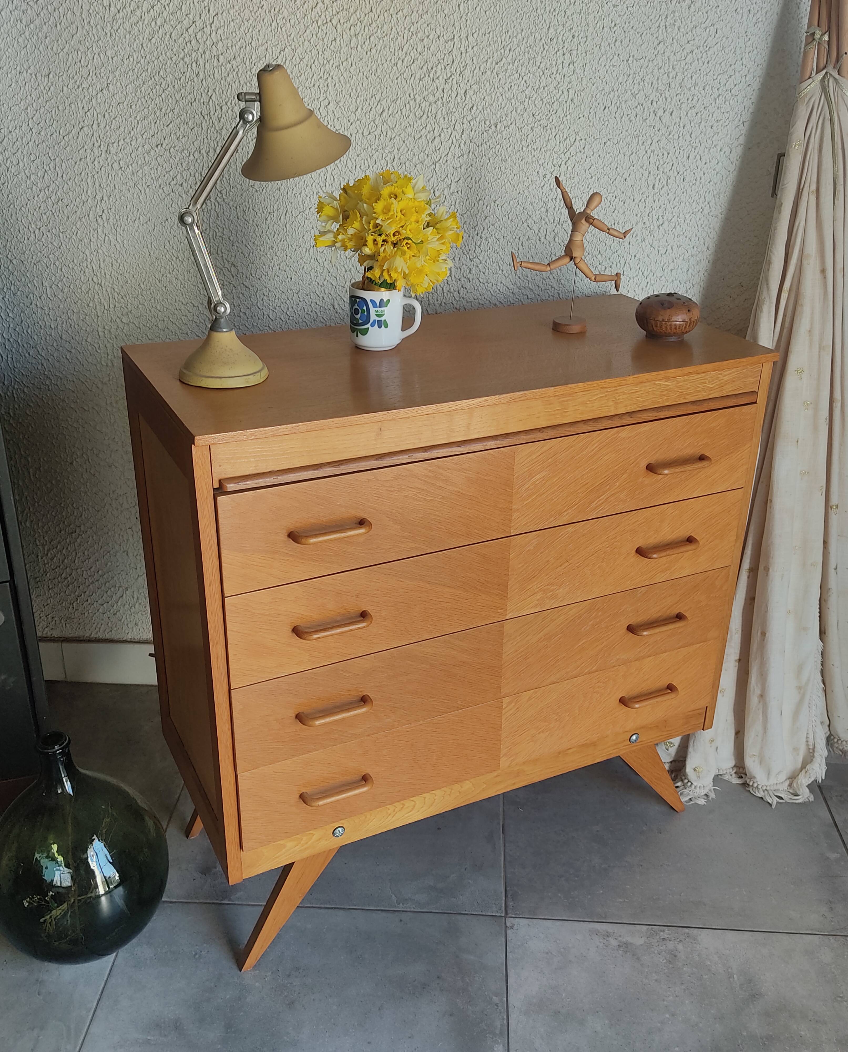 Vintage chest of drawers from the 50s