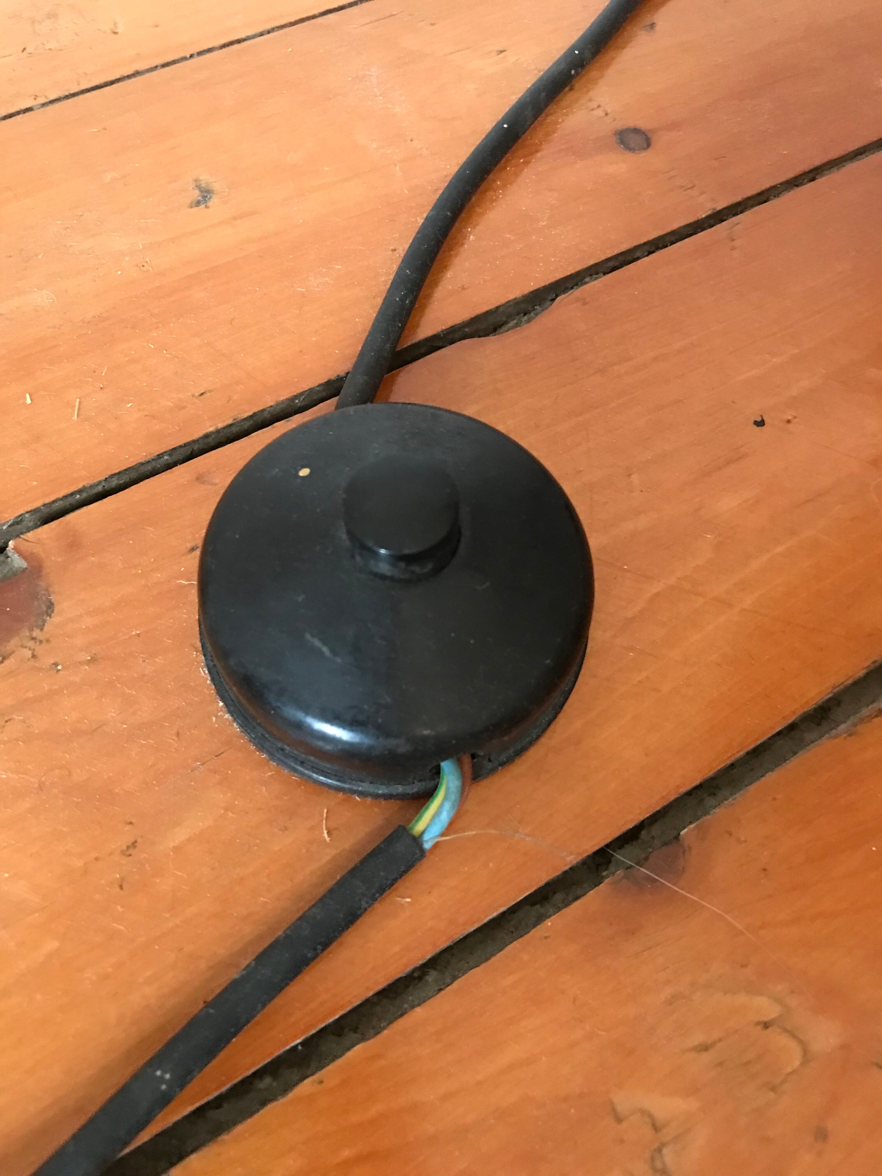 Organ floor lamp circa 1970