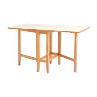 Extending table with wings signed Edsby Verken