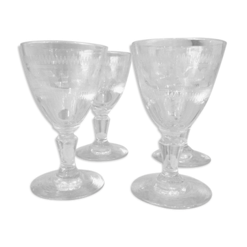 Suite of 4 glasses a port wine cooked in glass shear years 1930