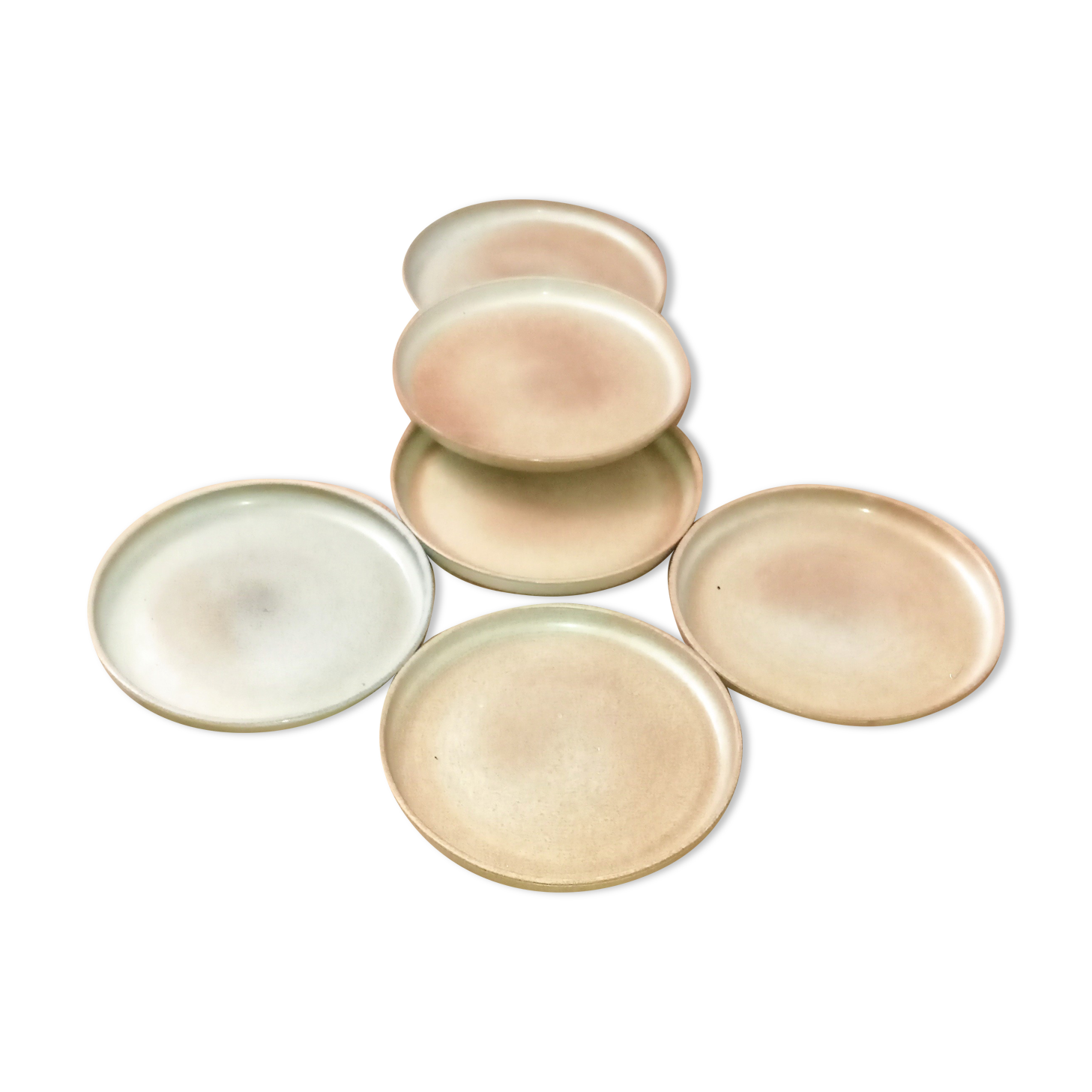 Set of six plates in sandstone