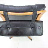 Mid-century swivel Chair by Gote Mobler, 1960's.