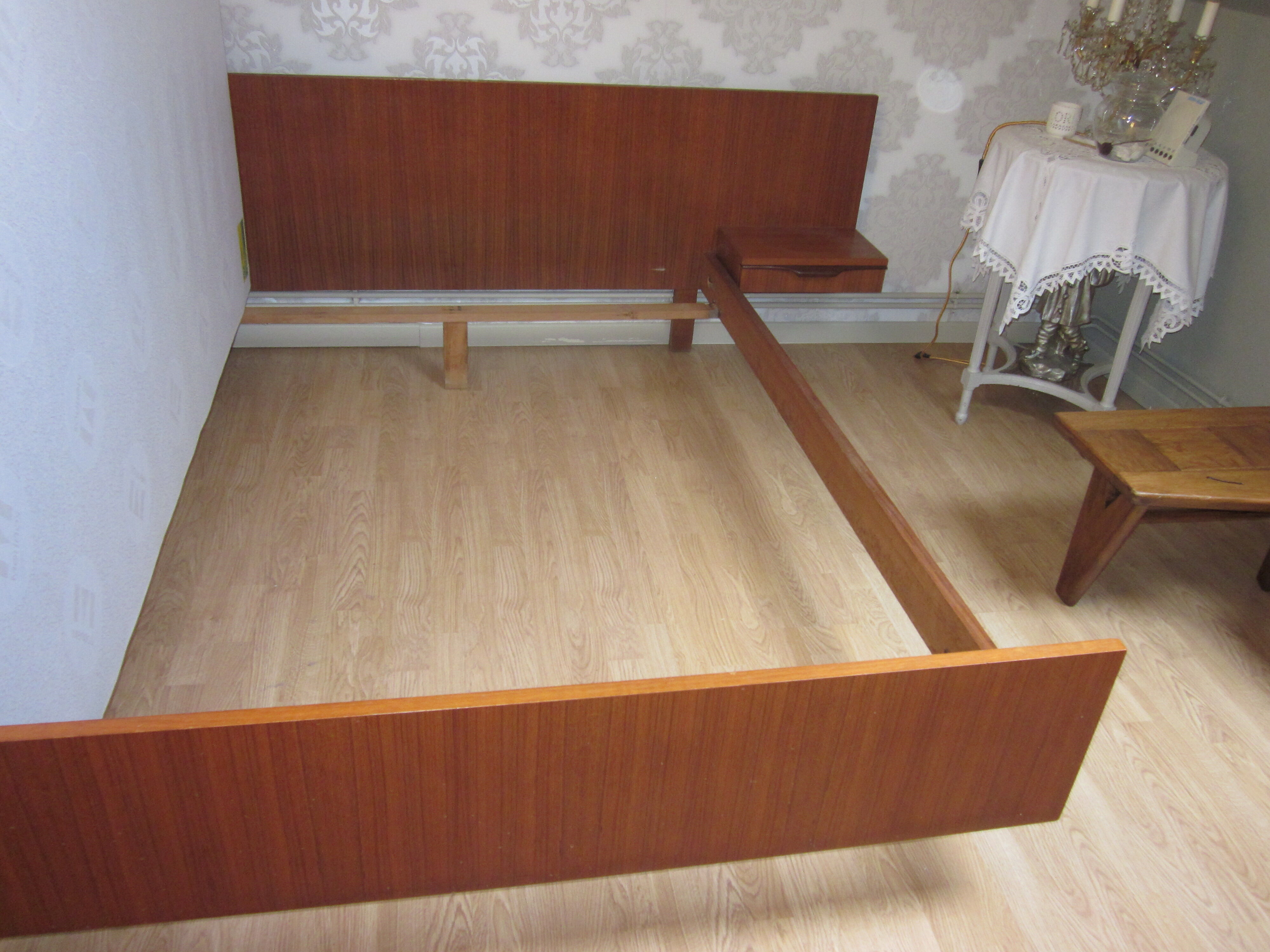 Scandinavian bed