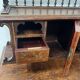 Bureau a gradins en bois décoré de pyrogravures XIX siècle