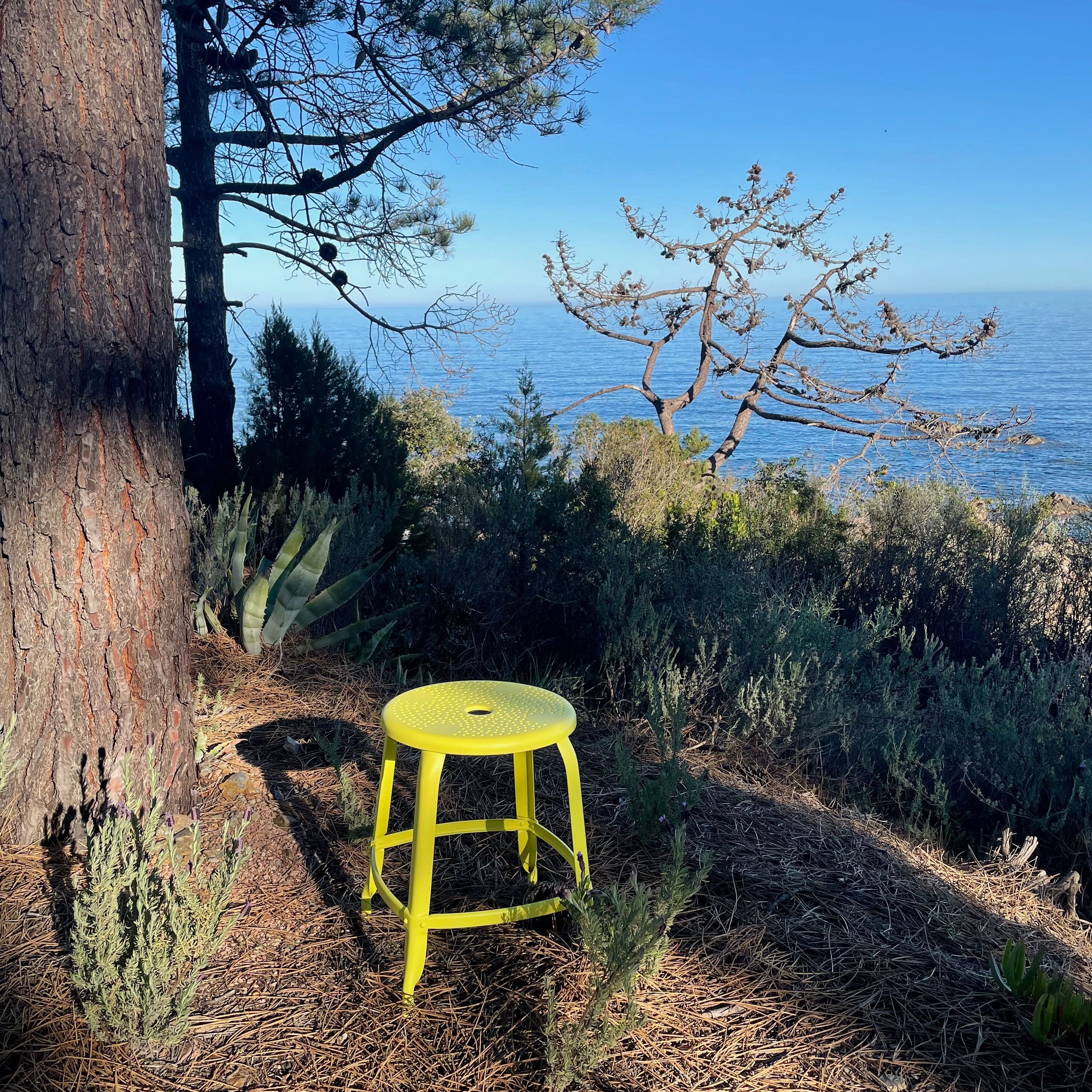 Stool nicolle® h45cm outdoor - ral 1016 textured