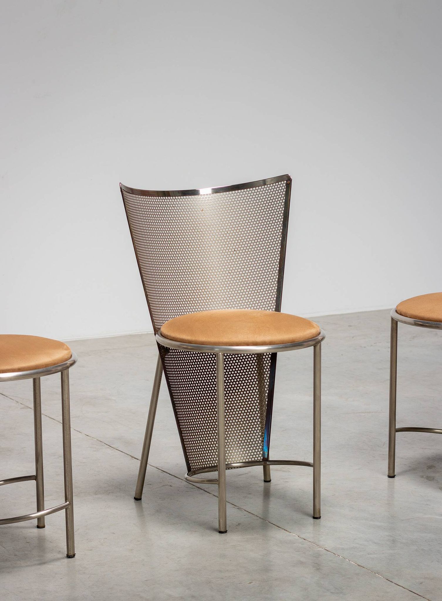 Frans Van Praet ensemble de quatre chaises Sevilla postmoderne 1990