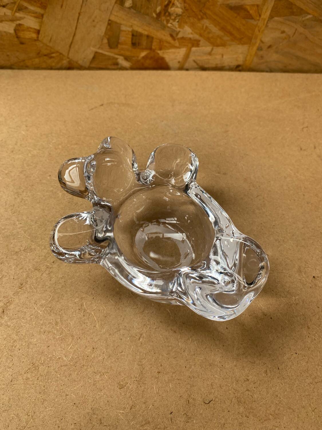 Old vintage vannes crystal bear shaped pocket ashtray
