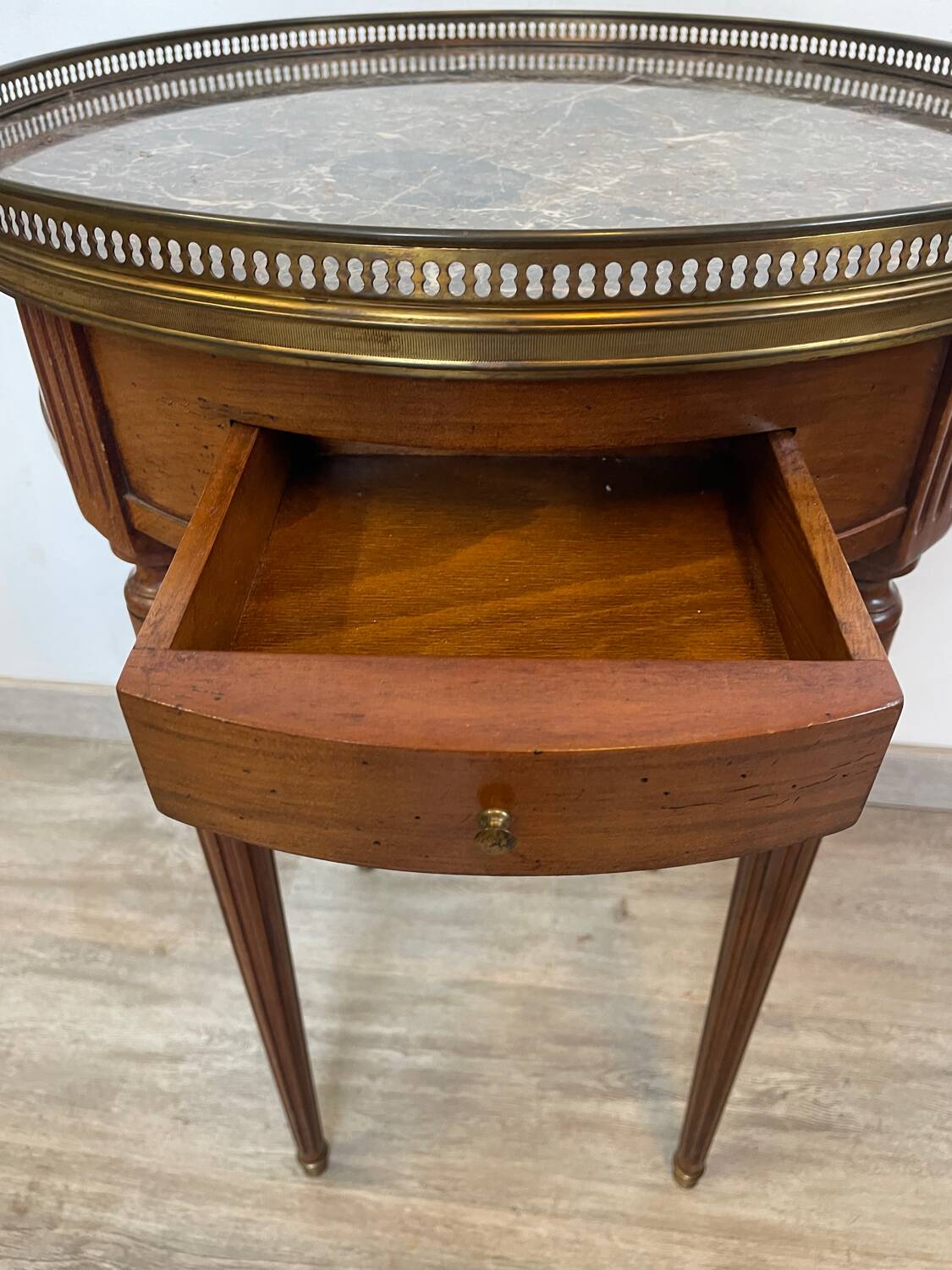 Table bouillotte vers 1950