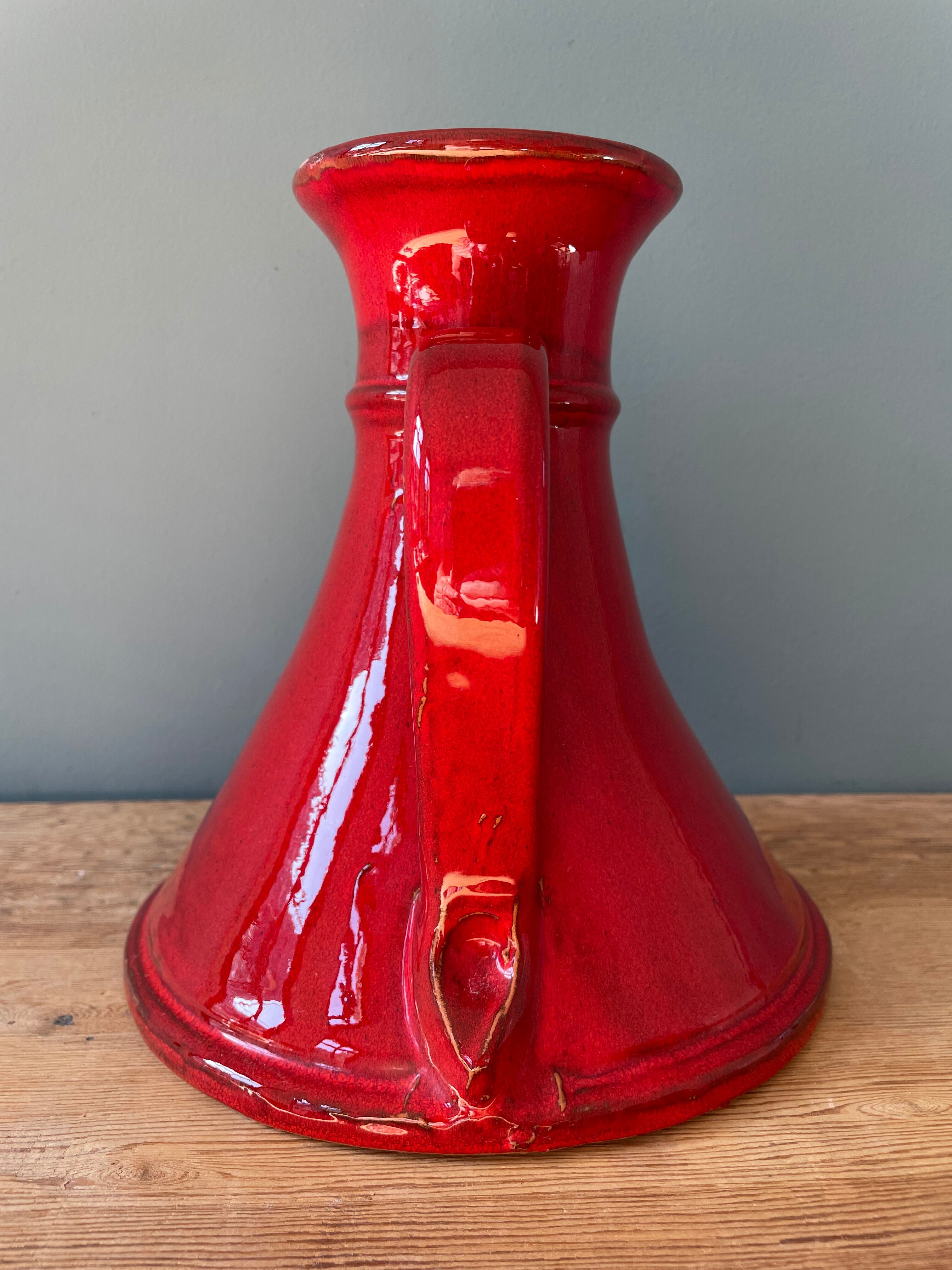Wide pitcher in glazed sandstone