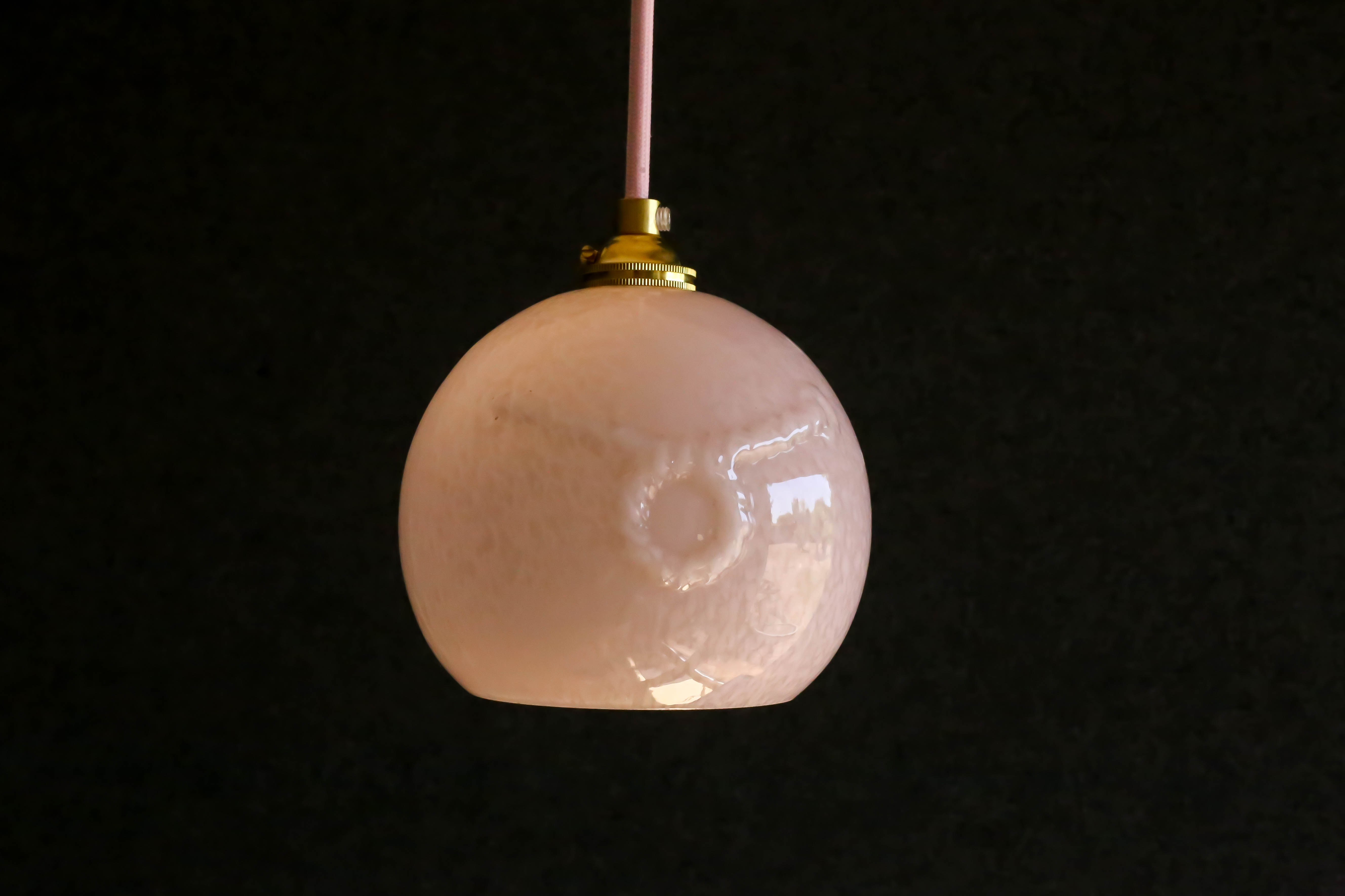 Vintage French pendant lamp in pink glass, comes with new pink cable
