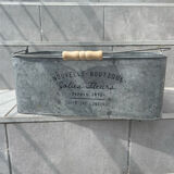 Metal flower box