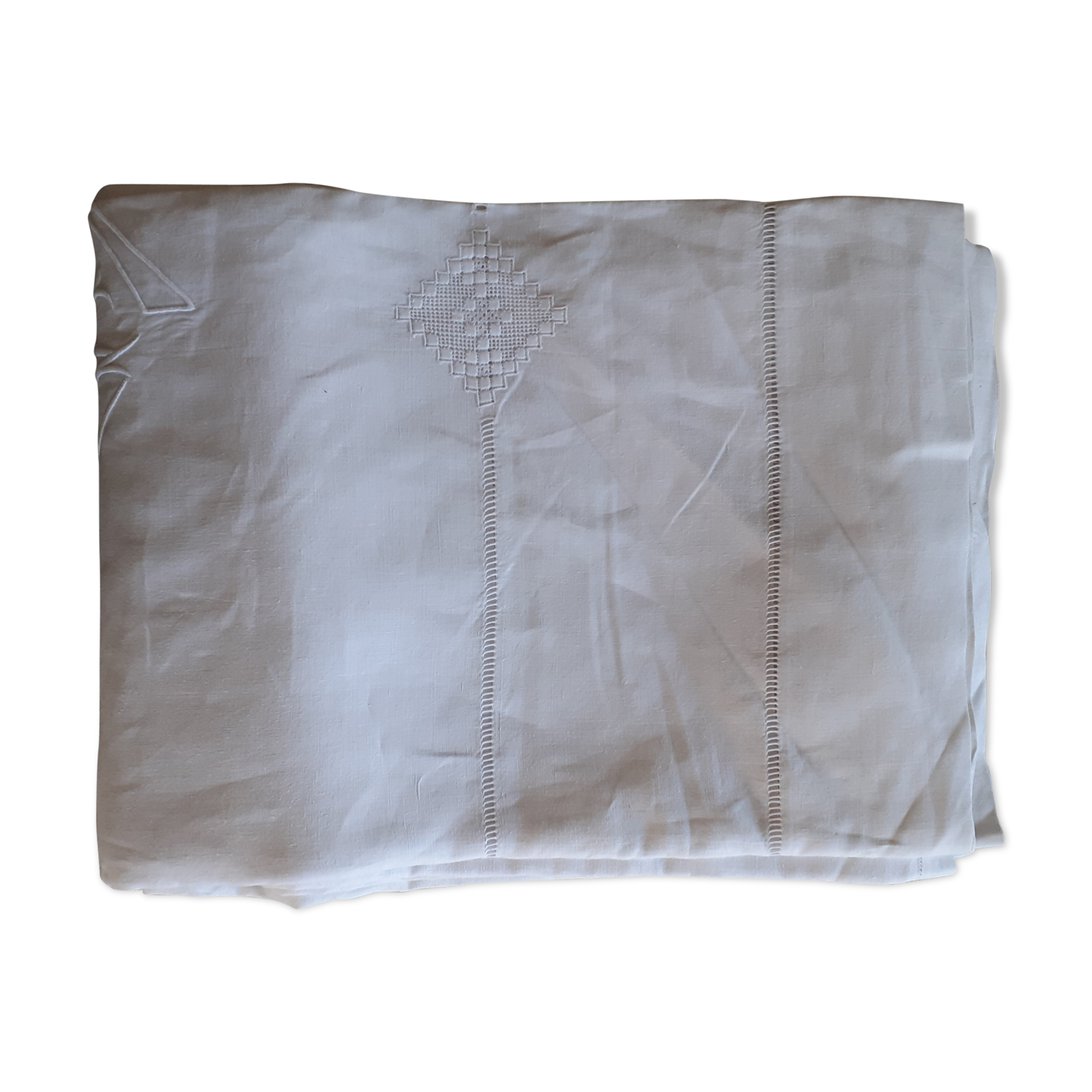 Large and old yarn sheet. Embroidery - days - monogram.