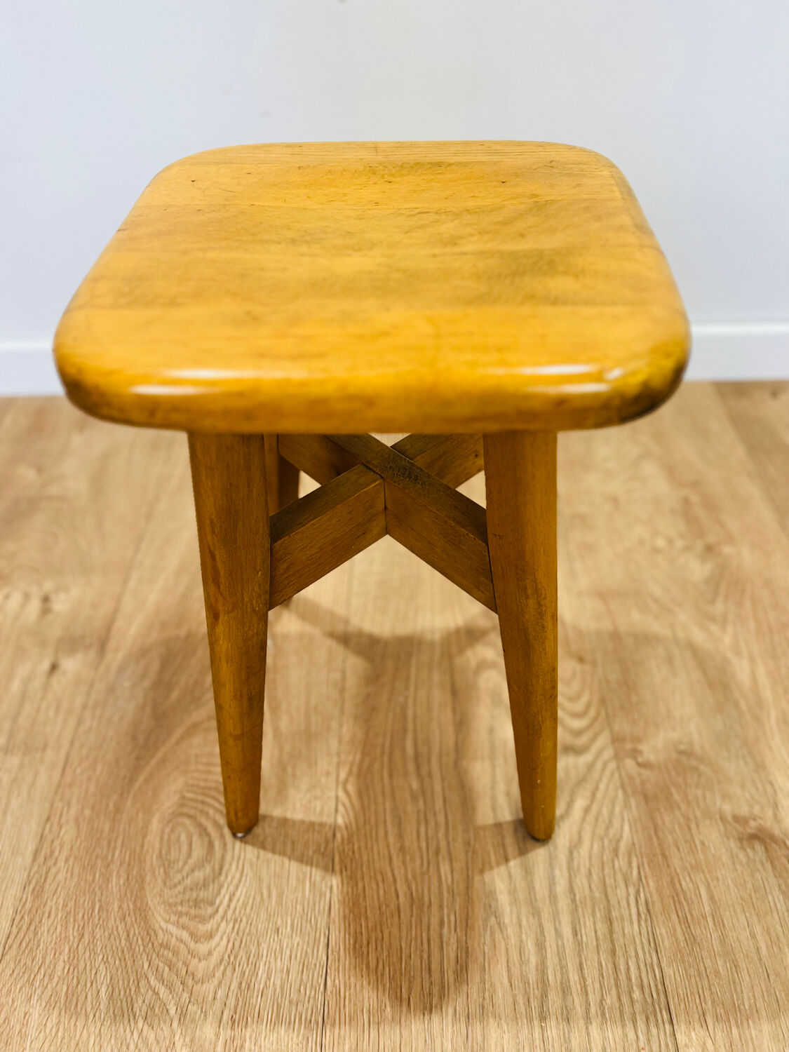 Stella stools