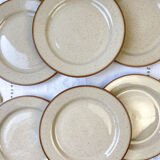 6 assiettes plates en grès beige moucheté