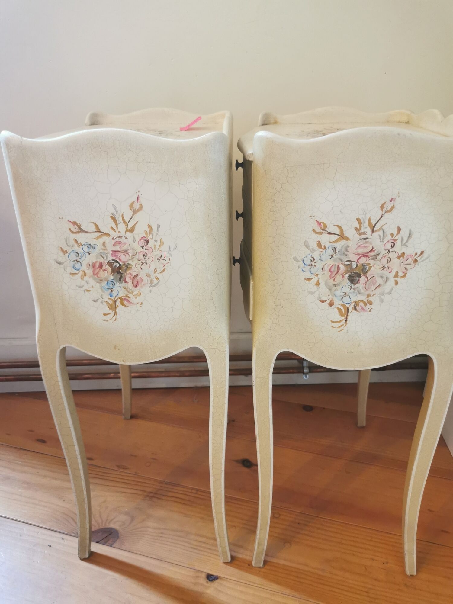 Pair of bedside tables louis XV style XX th century, painted floral decoration
