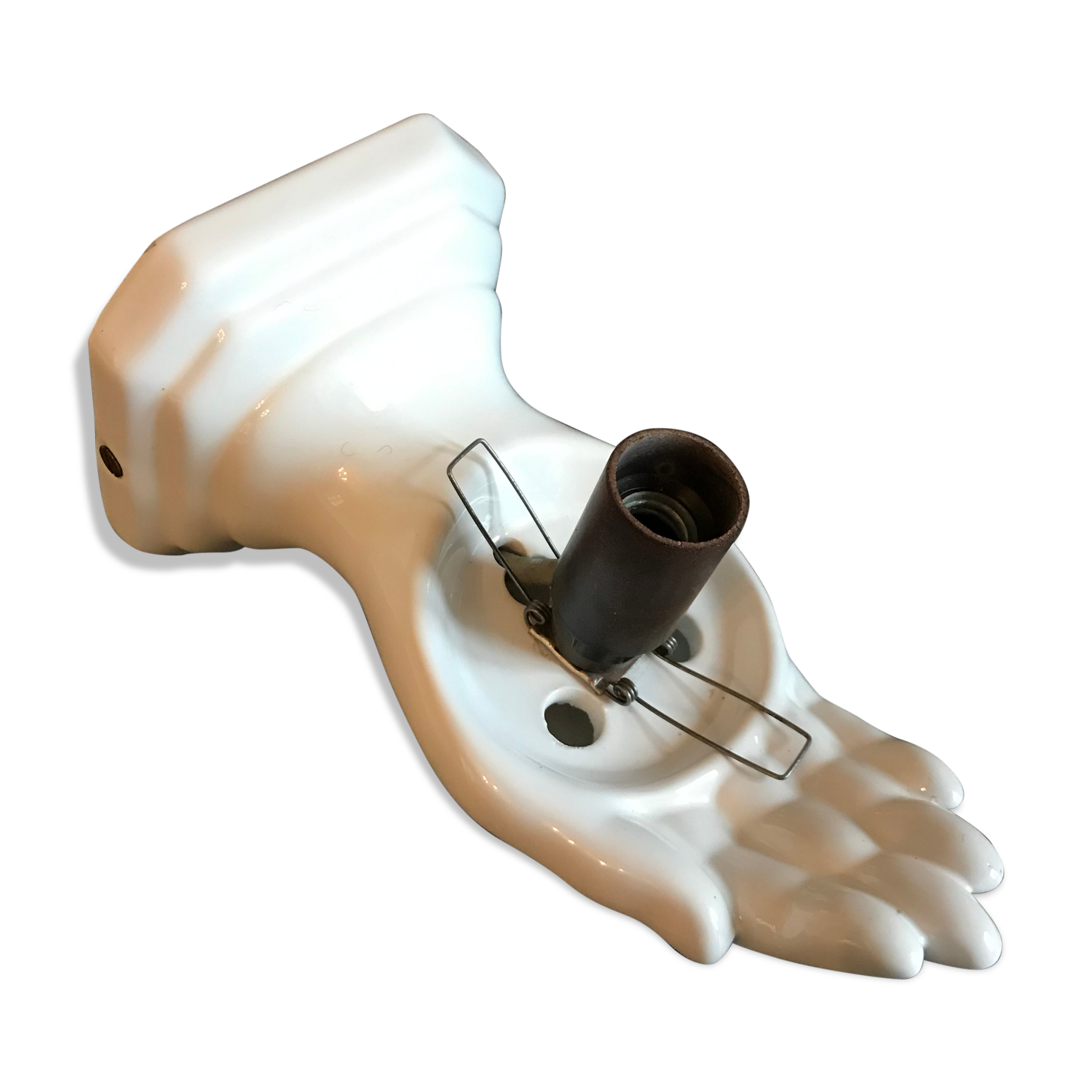 Apply hand in earthenware