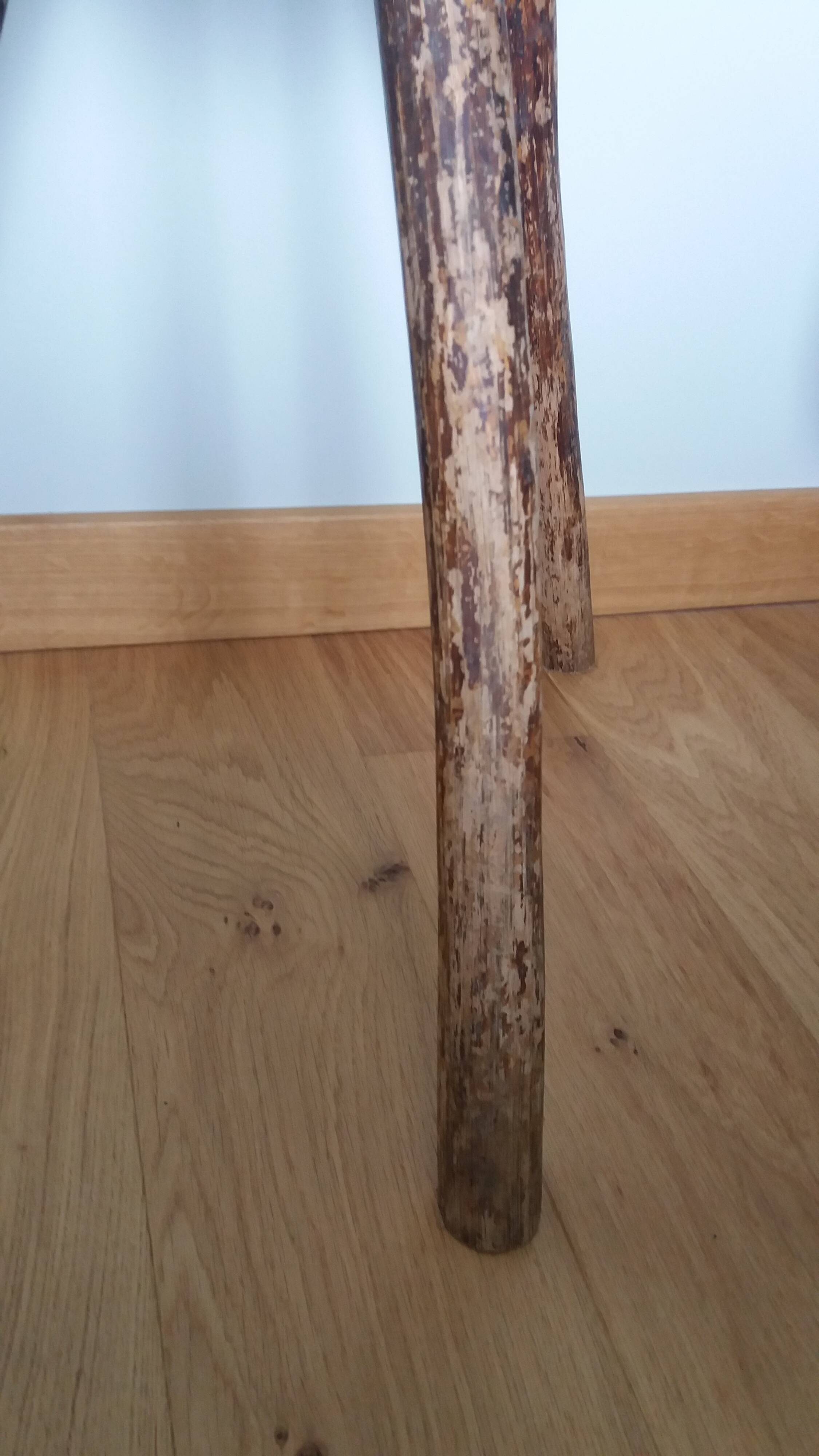 Brutalist tripod farm stool