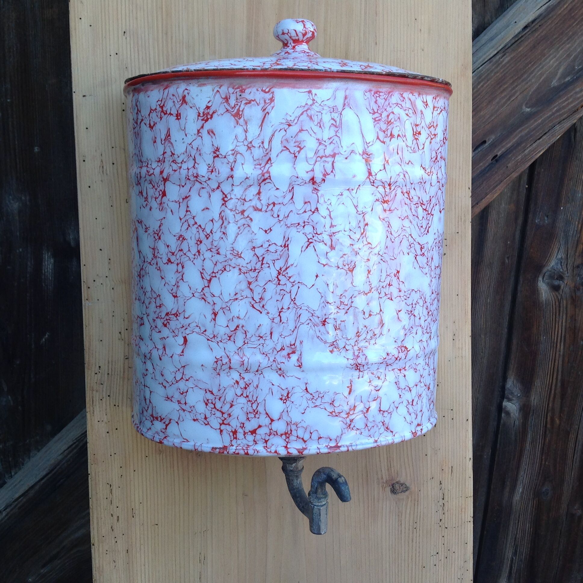 Fountain on wood support