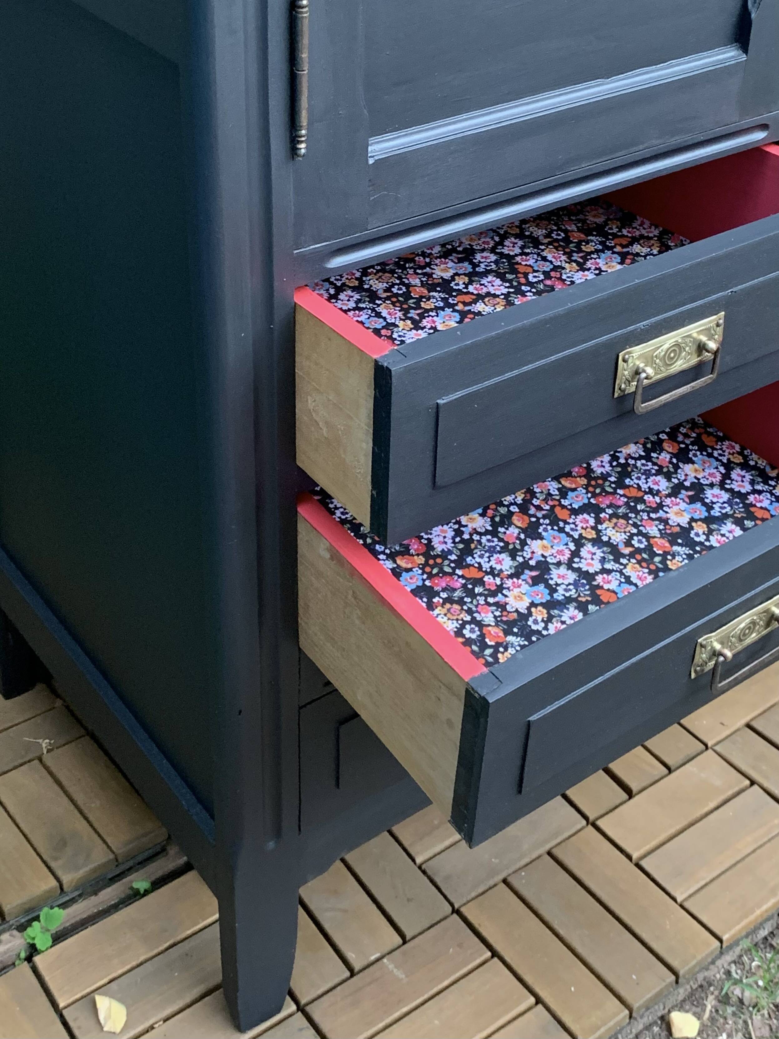 Parisian glazed hotel wardrobe 1930