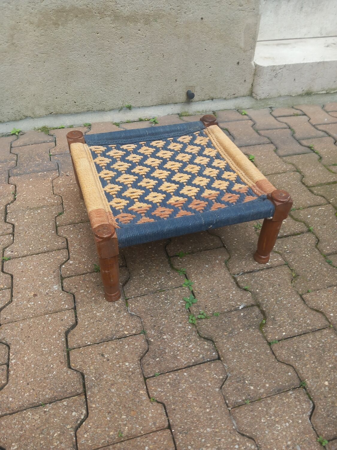 Braided ottoman