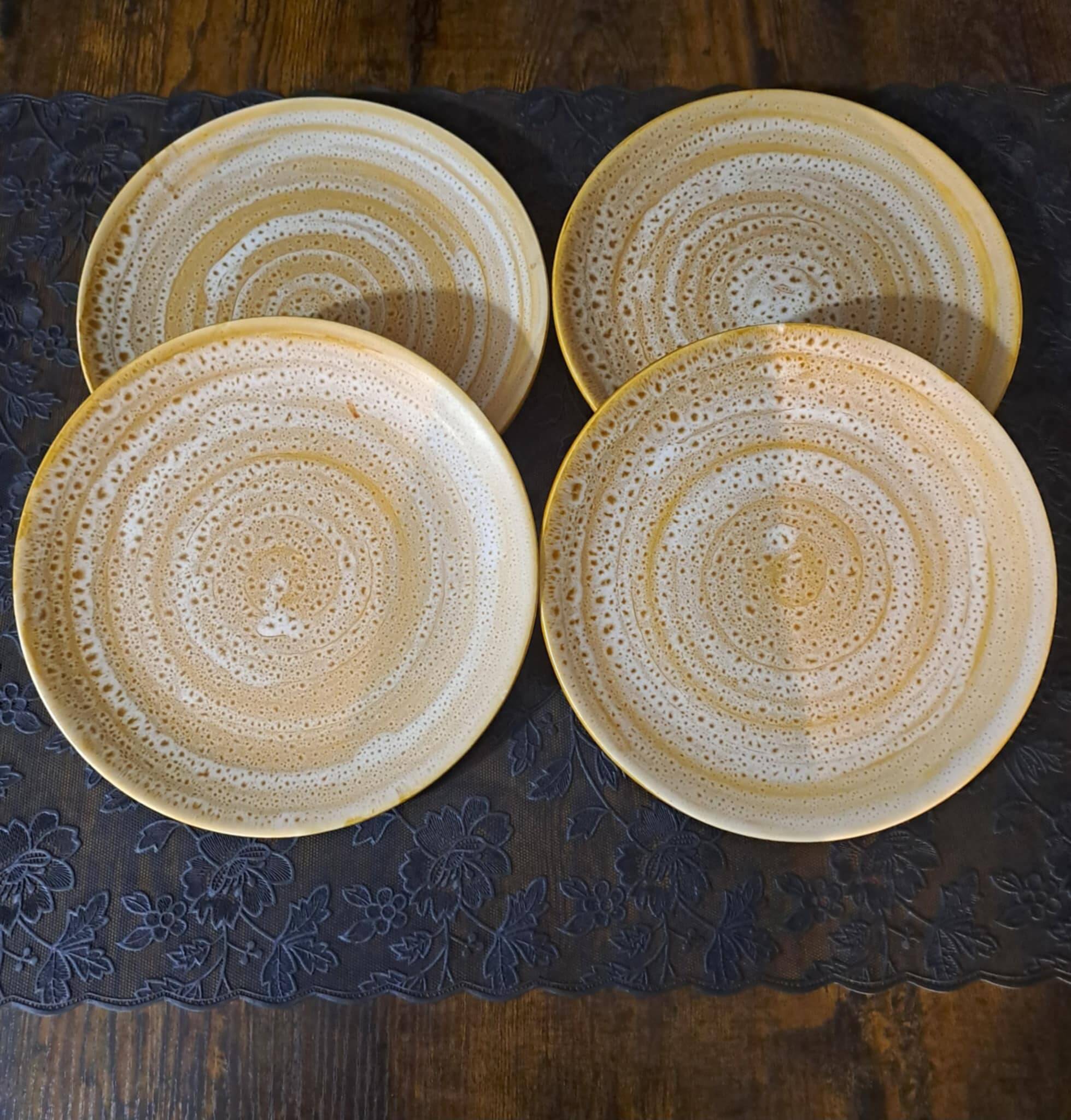 4 flat plates in Niderviller stoneware