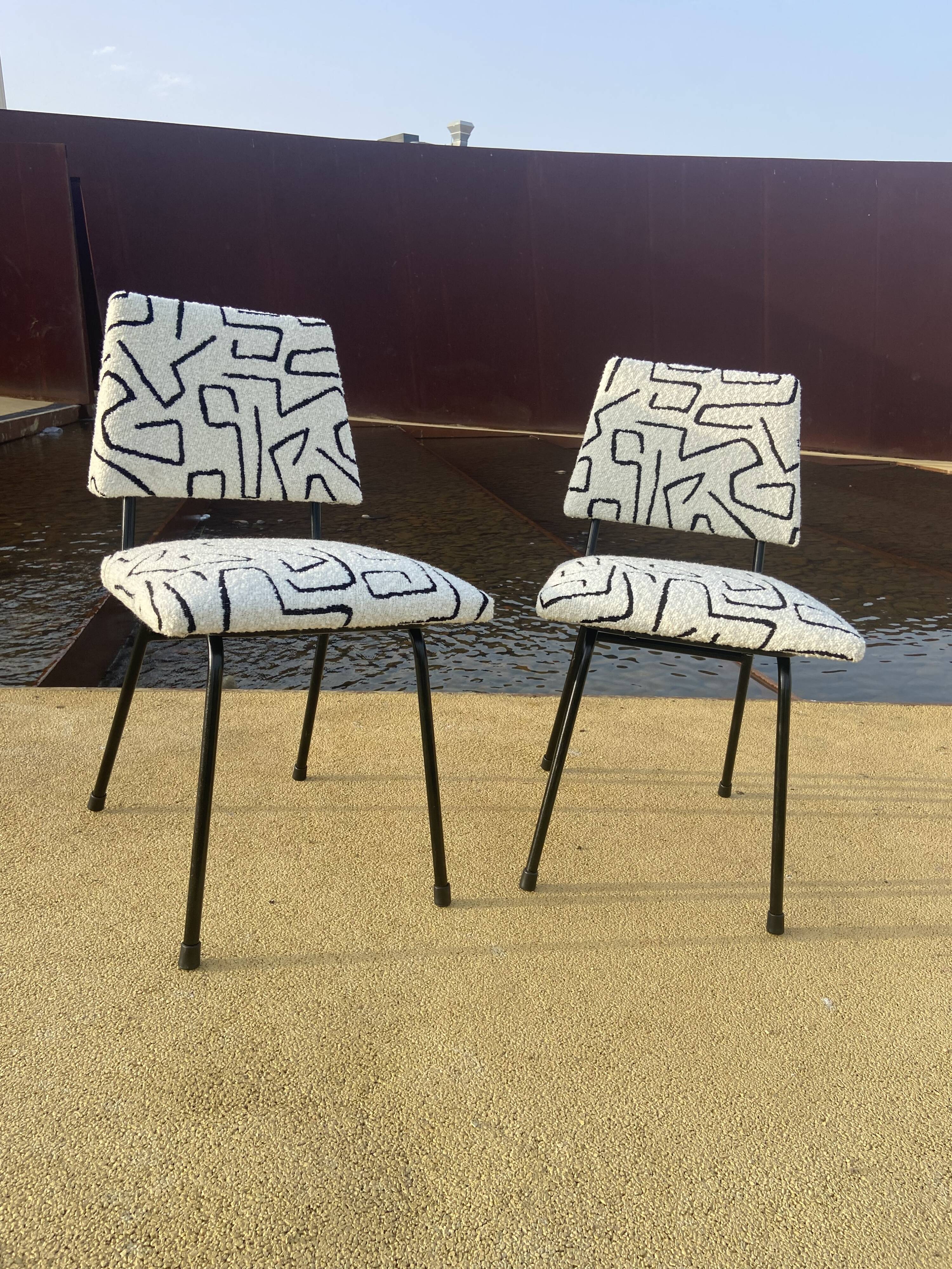 Paire de chaises des années 50