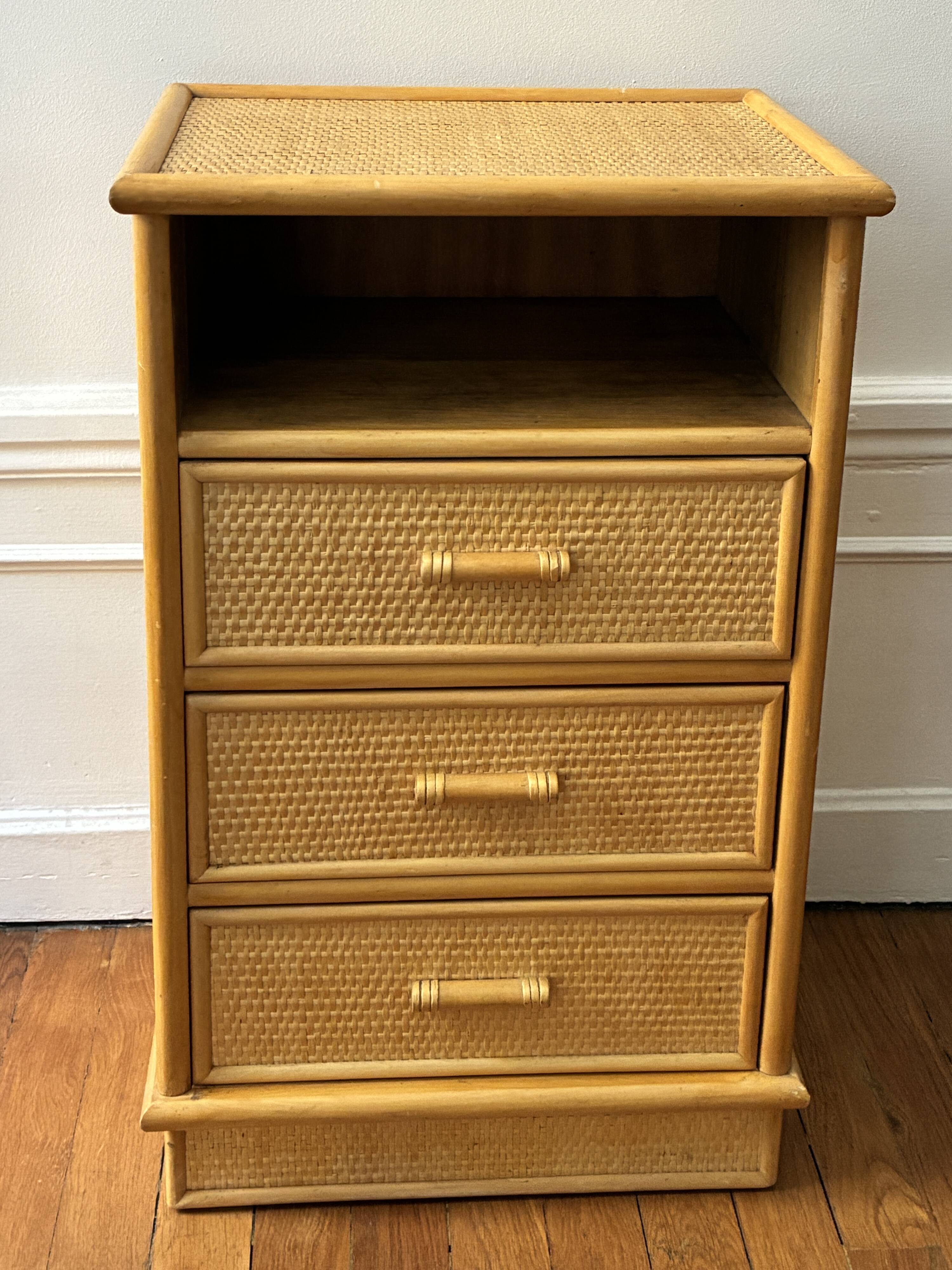 Petit meuble chiffonnier rotin et bambou