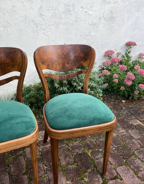 Complete set of pre-war THONET chairs.