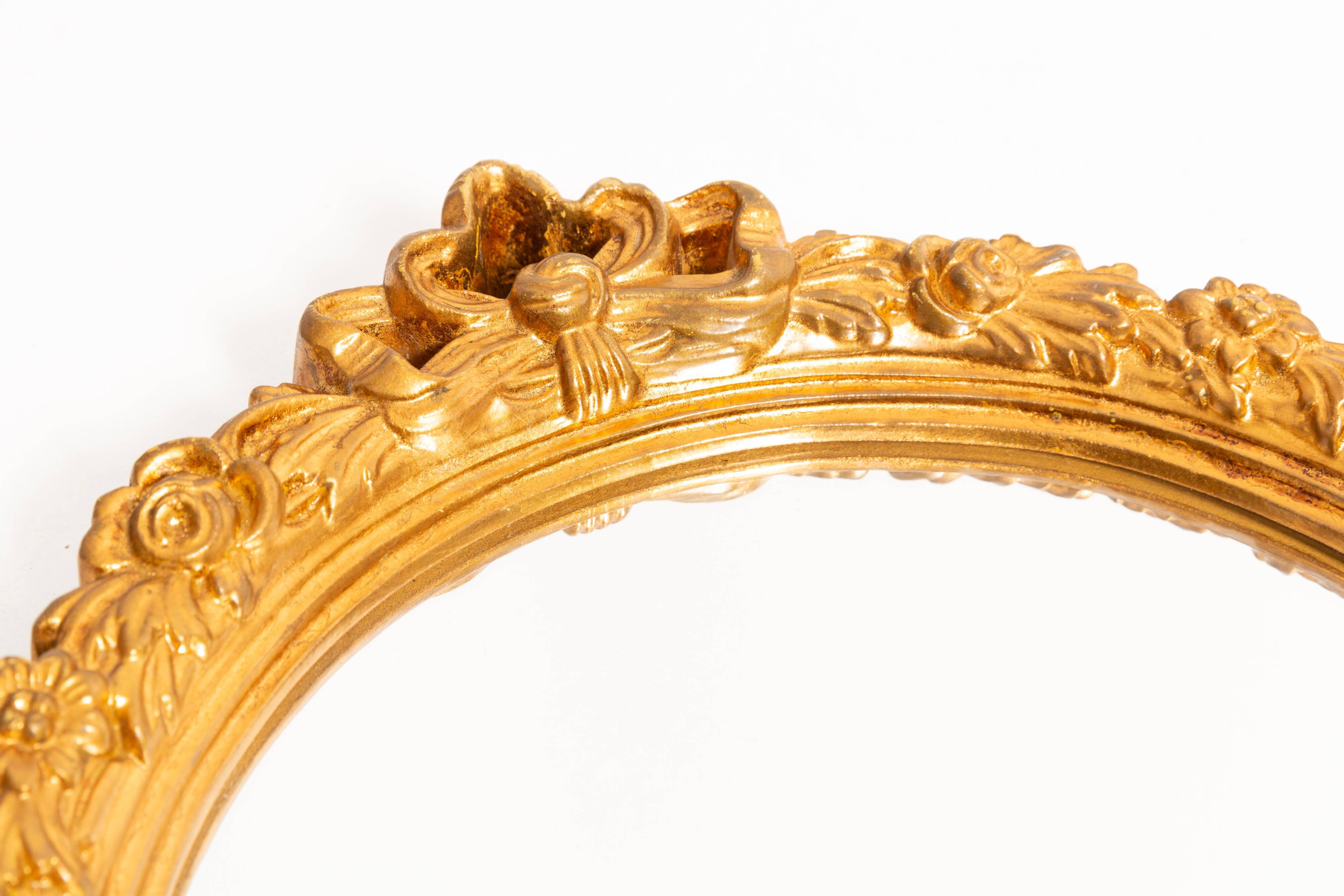 Miroir décoratif doré en bois, Italie, années 1960