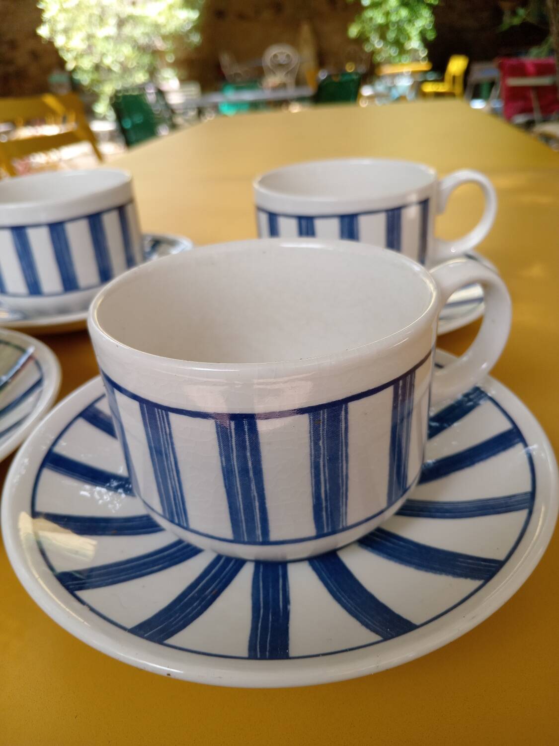 4 cups and saucers in English porcelain