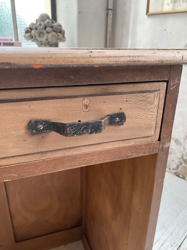 Oak trading post in early XXth century