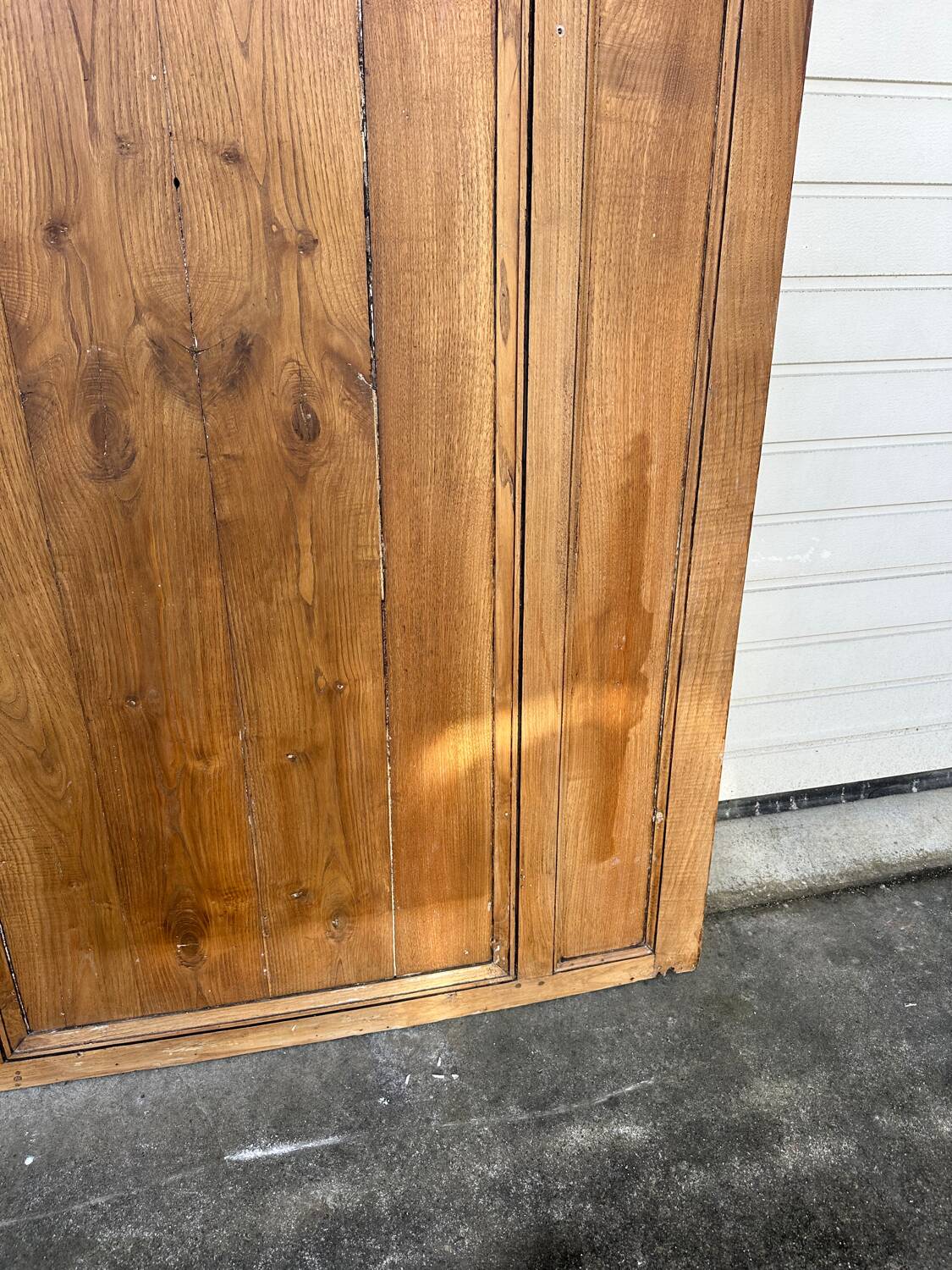 20th-century wood paneling element or mantelpiece