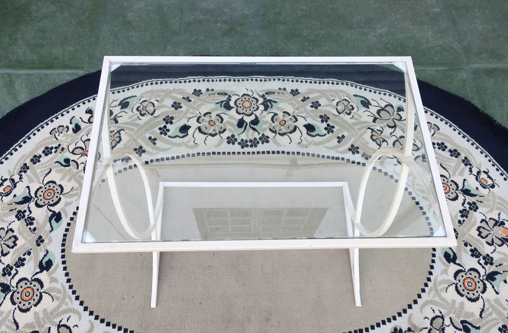 Bout de canapé, Petite Console Art Déco en Métal laqué Blanc, vers 1940