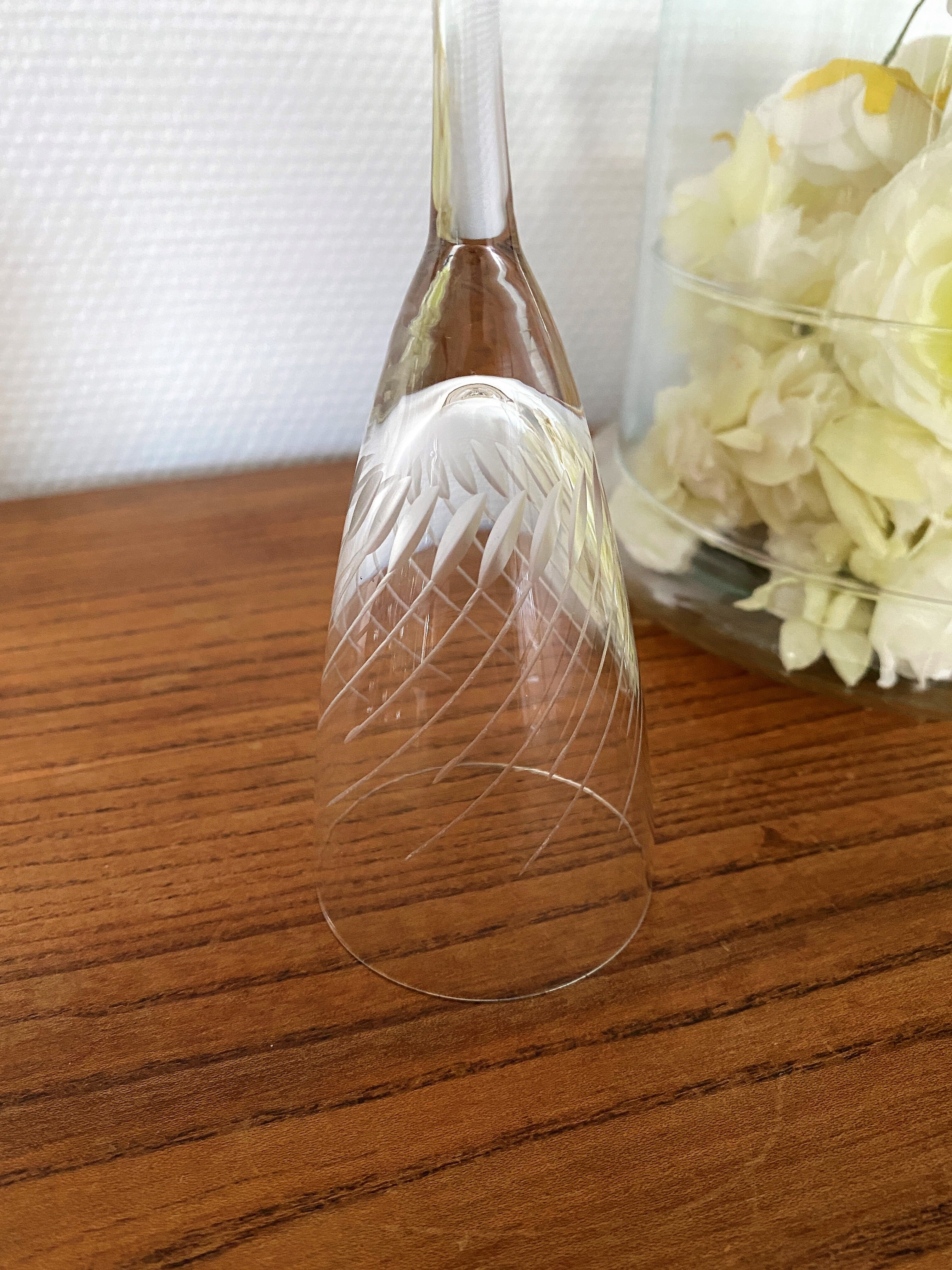 Set of 6 Champagne flutes in engraved glass 10 cl