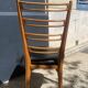 6 chaises bois et skaï noir années 60