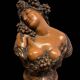 Sculpture en terre cuite, buste Bacchante raisins et vignes